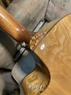 12 String Acoustic Electric Built In Tuner Separate Trouble Mid And Bass Setting