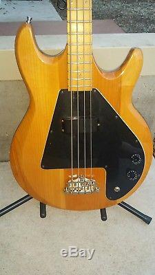 1998 Epiphone Ripper bass, upgraded tuners, very good condition, rocks