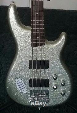 Daisy Rock- Rock Candy Bass 34in. Scale EMG Select Pickups Grover Tuners