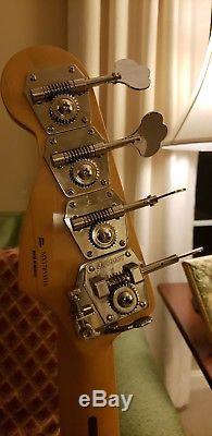 Fender'50s Precision Bass Honey Blonde with Hipshot Tuner & Case