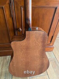 Fender Acoustic-Electric Bass