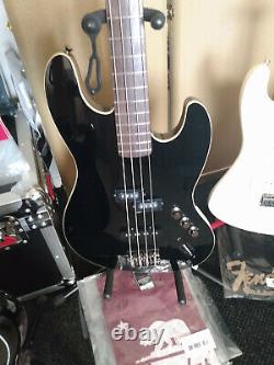Fender Aerodyne Jazz Bass Black 0254505506
