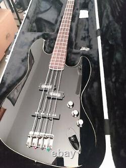 Fender Aerodyne Jazz Bass Black 0254505506