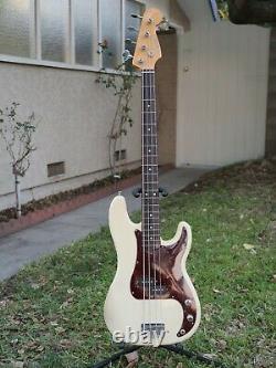 Fender American Vintage'62 Precision Electric Bass Guitar FREE SHIPPING