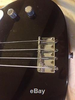 Fender Cabronita Bass with upgraded tuners (black)
