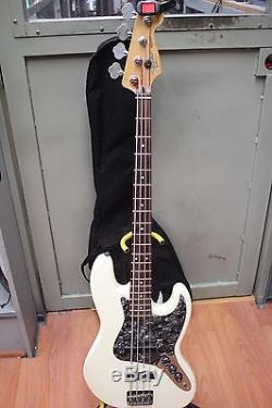 Fender Jazz Bass MIM 1994 SCN Noiseless Pickups + Gig Bag + Tuner