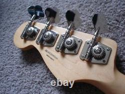 Fender Player Jazz BASS NECK + TUNERS Bass Guitar Parts Modern C Maple. 2020