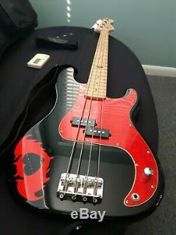 Fender Squier Pete Wentz Signature P Bass Guitar withSoft Case and Tuner