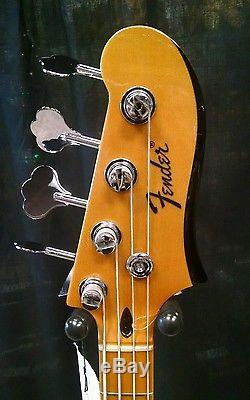 Fender Starcaster Semi-Hollow Bass Guitar WithFREE Tuner & Cable. Black