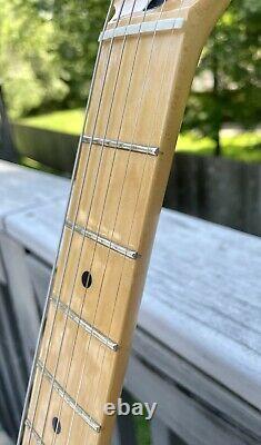 Fender Stratocaster 21 Medium Jumbo Frets Maple With Fender Tuners