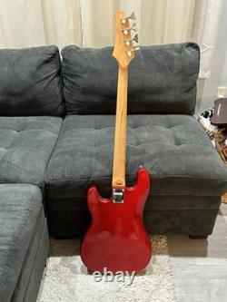 Hamer Slammer Red Electric Bass with Silverstone Bass amp + Chromatic tuner