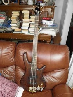 Ibanez GSR200SM All Gold Hardware, Gotoh Tuners