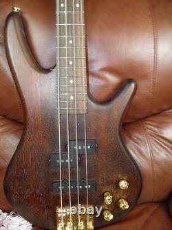 Ibanez GSR200SM All Gold Hardware, Gotoh Tuners