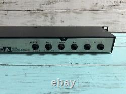 KORG DTR-1 Rack Mount Chromatic Digital Tuner Tested Used