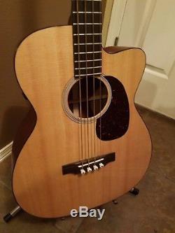 MARTIN BCPA4 Acoustic/Electric bass guitar, Fishman Preamp, built in tuner, USA