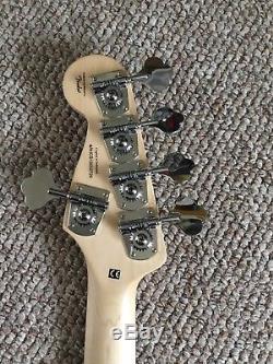 Squier Jazz Bass neck 5 string Loaded with tuners