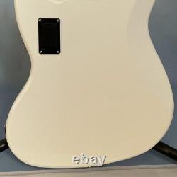 White Electric Guitar 5 Stings SS Active Pickups Chrome Hardware Maple Fretboard