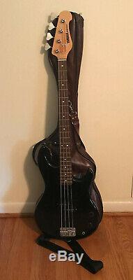 Yamaha BB200 Electric Bass Guitar, Tuner, Crybaby Pedals, Cables, Microphones