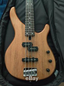 Yamaha TRBX174 Electric Bass Guitar barely used comes with bag, picks and tuner